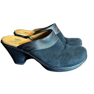 Sofft Octavia black suede and Leather clogs mules size 7 comfortable